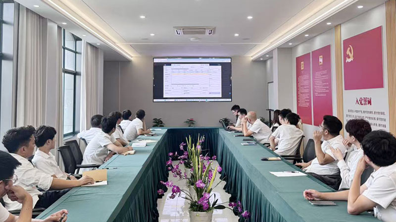 帅特龙培训现场1.jpg